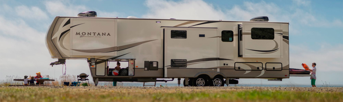 sideview of Montana fifth wheel